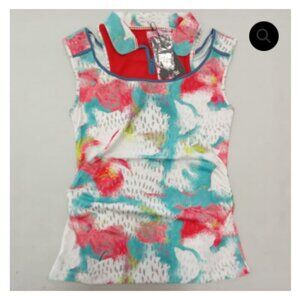 NWT Floral Top Golf Swing Dish Red Flower Dropped Sleeve shoulder cutouts Sz Sm